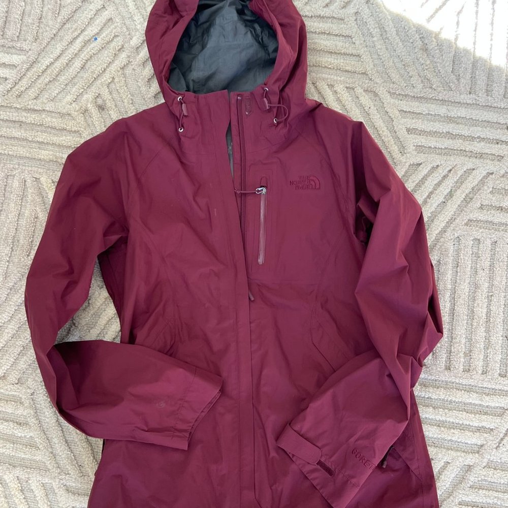 The North Face Dryzzle Rain Jacket - Women's M